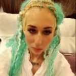 мама в 16 Арина Кирсанов