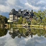 Отель-усадьба “Времена года” на берегу озера