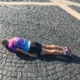 Я побежал в шапке с помпоном