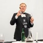 Денис Юрченко. Пью вино и говорю о нем