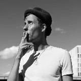 Ronny Rockt offiziell