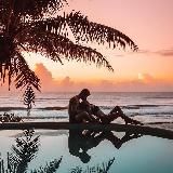 “Между нами, девочками”