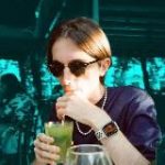 Денис в рынке