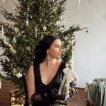 Вика печатает…