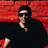 Бухарин слушает