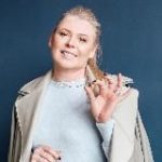 Сказки сносят маски с Ефремовой