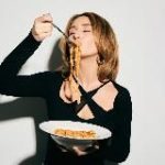 Закажем столик?