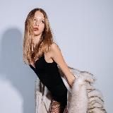 энергичная ева