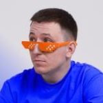 Осинцев печатает…