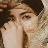 نیـوەی ماﻧـگ ⋮