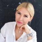 Алёна Попова