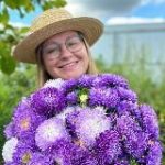 Домик окнами в сад