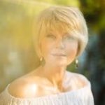 ЮЛИЯ МЕНЬШОВА